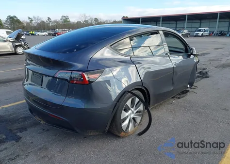 2023 Tesla Model Y Awd/Long Range Dual Motor All-Wheel Drive z USA, uszkodzony, nr VIN 7SAYGDEE6PF892294